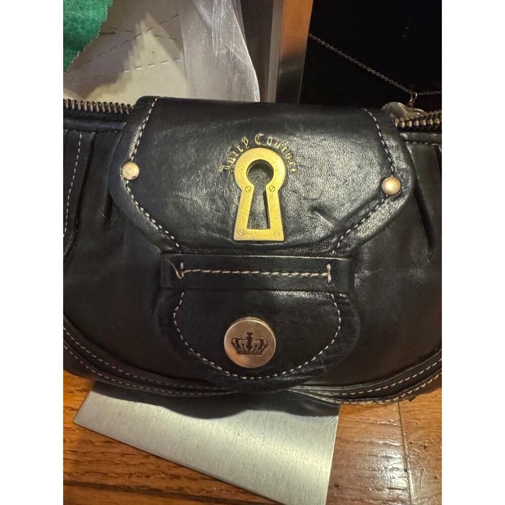 Juicy Couture LEATHER BLACK wristlet (600 - Picture 5 of 8